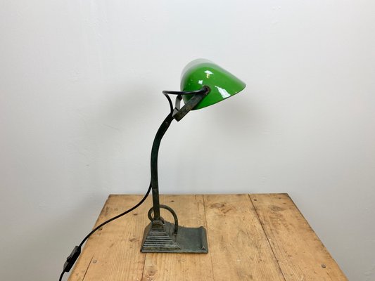 Lampada Da Scrivania Vintage Smaltata Verde Anni 30 In Vendita