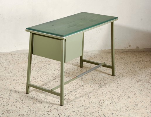 Italienischer Schreibtisch Aus Metall 1960er Bei Pamono Kaufen