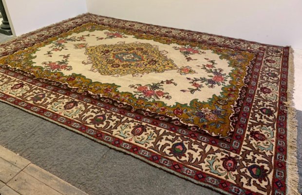 Large Antique Indian Floor Carpet For Sale At Pamono