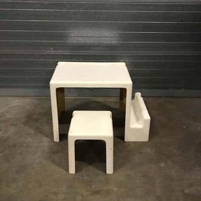 Cremefarbene Kinder Schreibtisch Und Hocker Set Aus Kunststoff