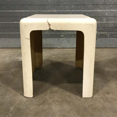 Cremefarbene Kinder Schreibtisch Und Hocker Set Aus Kunststoff