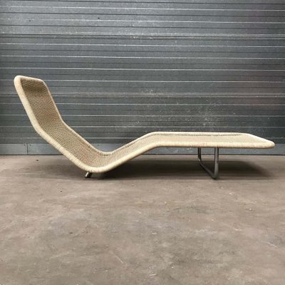 Plastic wicker outlet chaise lounge