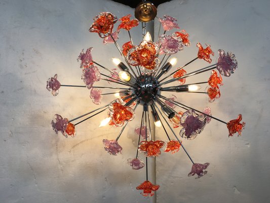 Sputnik White & Transparent Murano Glass Flowers Chandelier from Italian light design Sputnik White & Transparent Murano Glass Flowers Chandelier from Italian light design