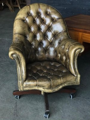 Vintage Green Button Leather Chesterfield Swivel Desk Chair 1970s For Sale At Pamono