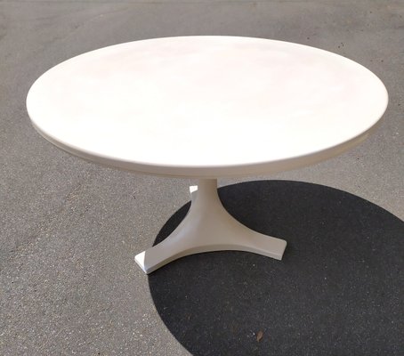 Kartell outlet tulip table