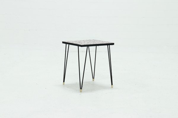 asymmetrical hairpin legs