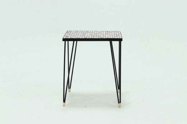 asymmetrical hairpin legs