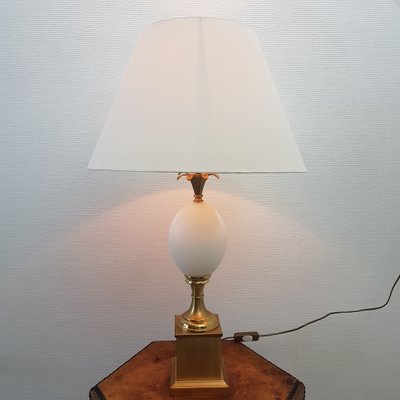 egg table lamp