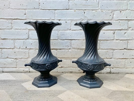 Vintage Cast Iron Garden Urns 1950s Set Of 2 For At Pamono - Vintage Garden Urns Vintage Cast Iron Garden Urns 1950s Set Of 2 For At Pamono - Vintage Garden Urns