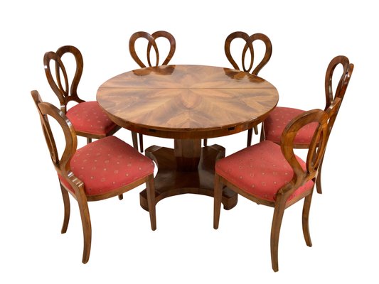 19th Century Biedermeier German Round, Round Dining Table For 8 With Leaf