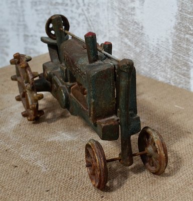 cast iron john deere toy tractor