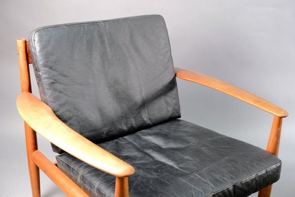 Mid-Century Danish Teak and Black Leather Lounge Chairs by Grete Jalk for  France & Søn / France & Daverkosen, Set of 2 for sale at Pamono