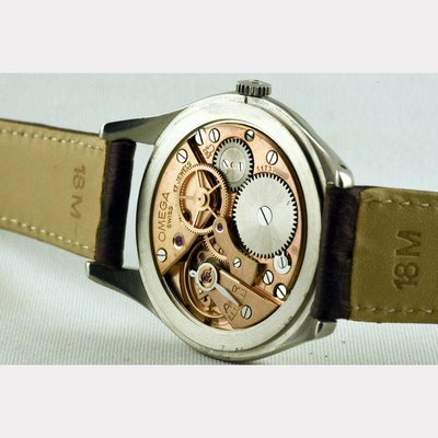 Reloj Jumbo de acero inoxidable de cuerda de Omega Suiza anos 40 en venta en Pamono