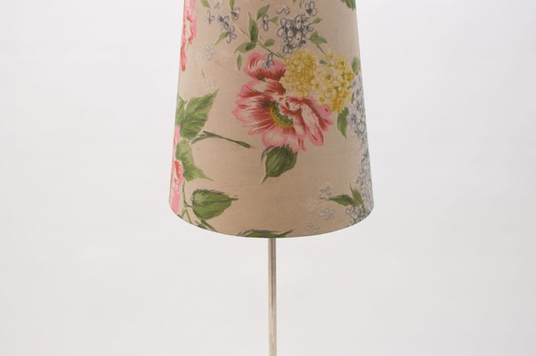 poppy tripod floor lamp