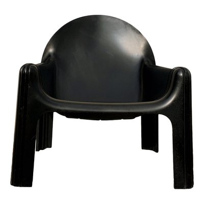 Black plastic 2024 lounge chairs
