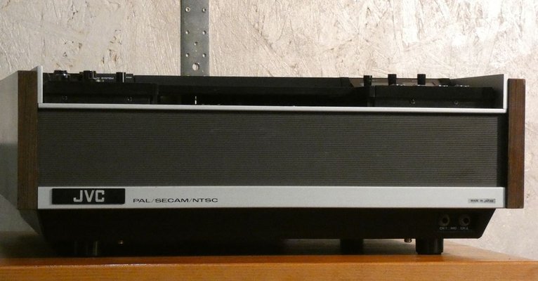 Japanese Model CR-6060RT PAL/SECAM/NTSC from JVC - Victor Company