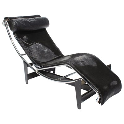 Black LC4 Chaise Longue by Le Corbusier, Pierre Jeanneret & Charlotte  Perriand for Cassina for sale at Pamono
