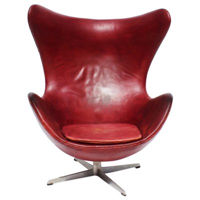 arne jacobsen egg chair
