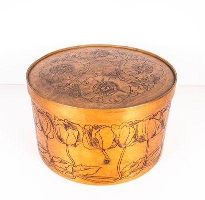 Wooden Hat Box, 1920s for sale at Pamono