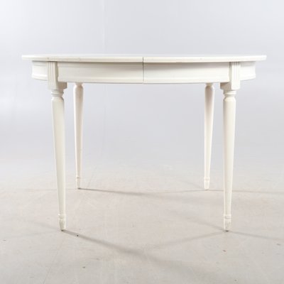 Antique Gustavian White Round Dining, Small White Round Dining Table