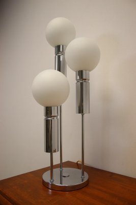 3 ball table lamp