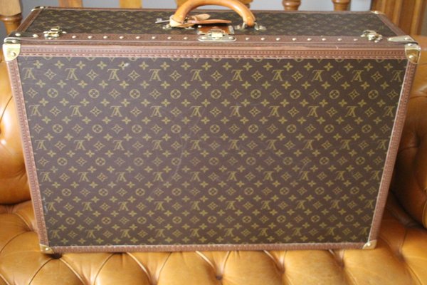 louis vuitton large luggage