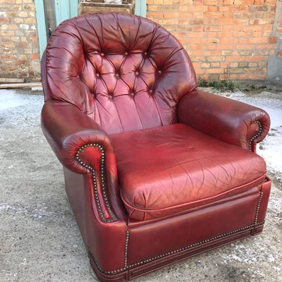 Englischer Roter Ledersessel, 1950er bei Pamono kaufen