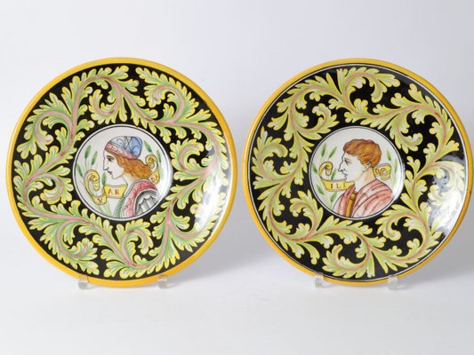 Decorative dishes store