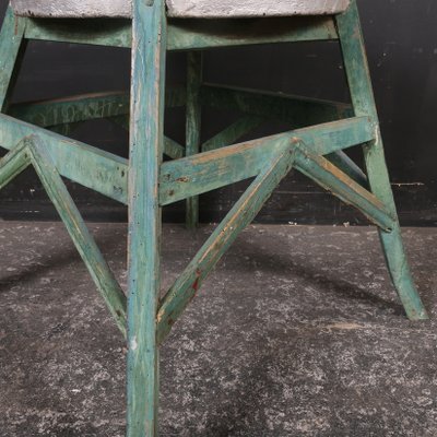 circular lamp table