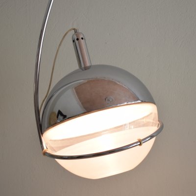 Mid Century Italian Chrome and White Focus Floor Lamp by Fabio Lenci for Guzzini, 1970s Mid Century Italian Chrome and White Focus Floor Lamp by Fabio Lenci for Guzzini, 1970s