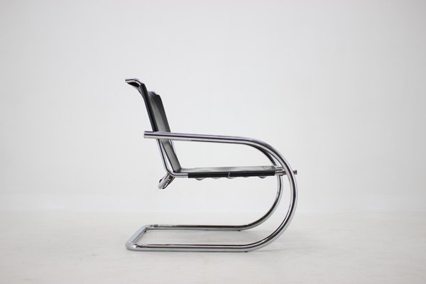 Italian Chrome And Leather Cantilever, Cantilever Leather Chair