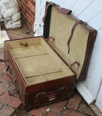 Large Leather Storage Trunk With Cunard White Star Label 1910s For Sale At Pamono