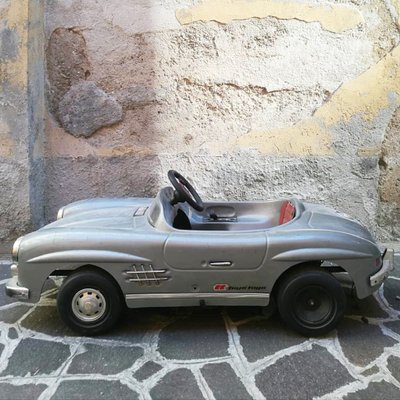coche juguete mercedes