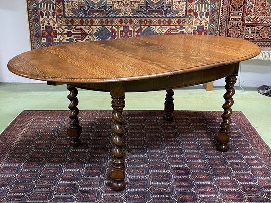 English Oak Dining Table With Erfly, Round Oak Tables With Leaves