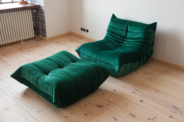 Vintage Bottle Green Velvet Togo Lounge Chair And Ottoman Set By Michel Ducaroy For Ligne Roset 1970s Bei Pamono Kaufen
