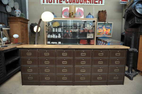 Armoire Basse 2 Portes Chene Meuble D Appoint Banc But