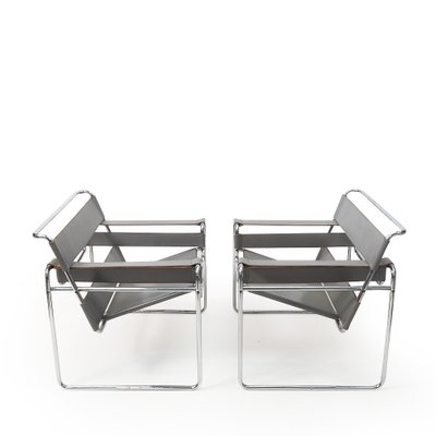 Grey Leather Wassily Chairs By Marcel Breuer For Knoll Inc Knoll International 1980s Set Of 2 For Sale At Pamono