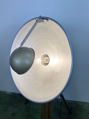 Vintage Grey Industrial Lamp on Wooden Tripod from Mechanika Praha, 1960s Vintage Grey Industrial Lamp on Wooden Tripod from Mechanika Praha, 1960s