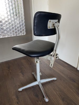Ahrend chair price new arrivals