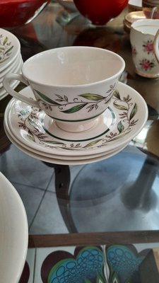 Almond Willow Tableware Set from Royal Doulton 1950s Set of 26