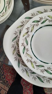 Almond Willow Tableware Set from Royal Doulton 1950s, Set of 26