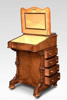 Antique Burr Walnut Davenport Desk Bei Pamono Kaufen