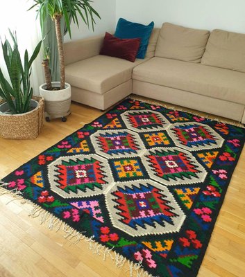 Transylvanian Rustic Wool Geometric Kilim Rug 1990s For Sale At Pamono