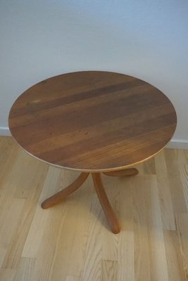 Mid Century Round Oak Coffee Table By Yngve Ekstrom For Sale At Pamono