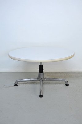 Round Coffee Table In Aluminium And Formica 1960s For Sale At Pamono Opt for a three legged round side coffee table. pamono