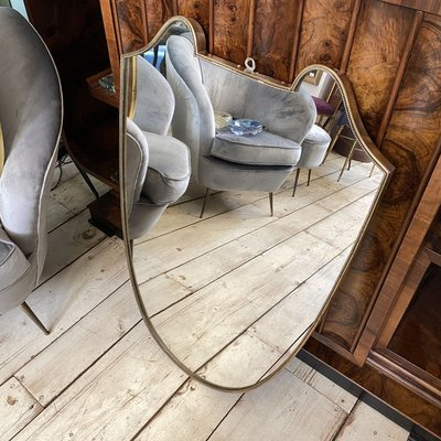 Mid Century Modern Brass Italian Wall Mirror In The Manner Of Gio Ponti 1950s Bei Pamono Kaufen Mid century mirror round, vintage mirror, large wood mirror, round wall mirror, mid century teak, mirror black.