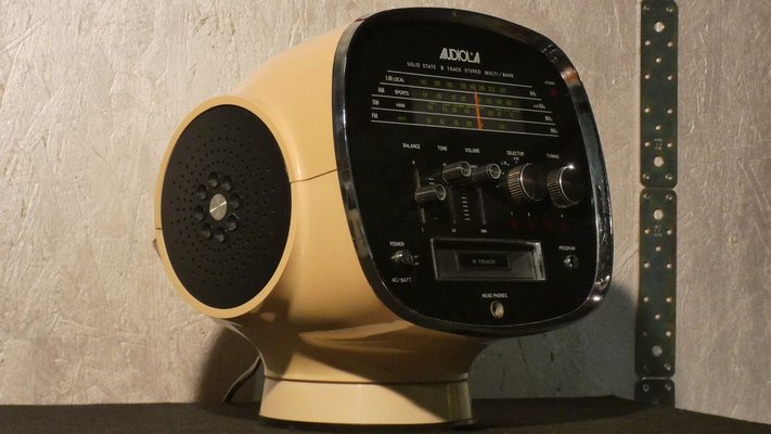 Space Age Model TCM 5500 Solid State 8 Track Stereo Space Age Model TCM 5500 Solid State 8 Track Stereo