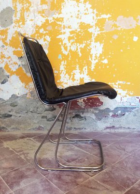 Mid Century Modern Dining Chairs In Chrome And Black Leather 1970s Set Of 2 For Sale At Pamono