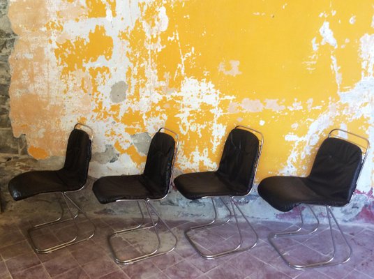 Mid Century Modern Dining Chairs In Chrome And Black Leather 1970s Set Of 2 For Sale At Pamono