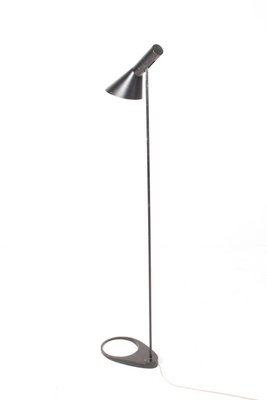 arne jacobsen lamp